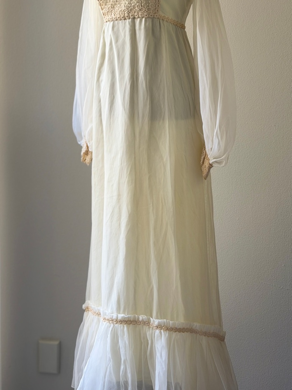Vintage Cream Maxi Dress with Lace Accents - Picture 2 of 5